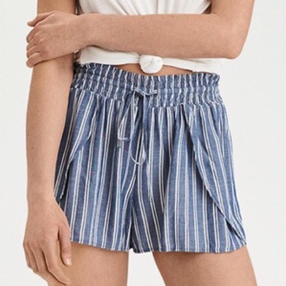 American Eagle Outfitters Pants - 🛍 2 for $25 A&E blue & white striped shorts